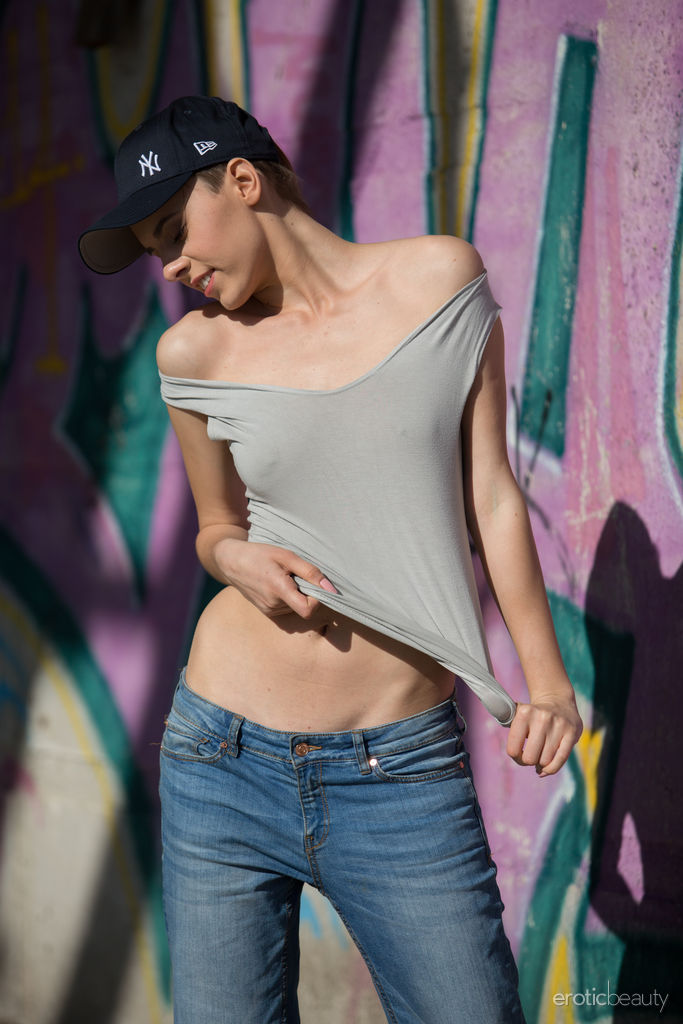 Gracie In Graffiti
