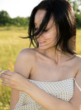 Frona Ukrainian Babe Is Soon Naked In The Long Grass