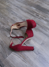 Blonde MILF Maxim Law Plays With Delicious Pussy