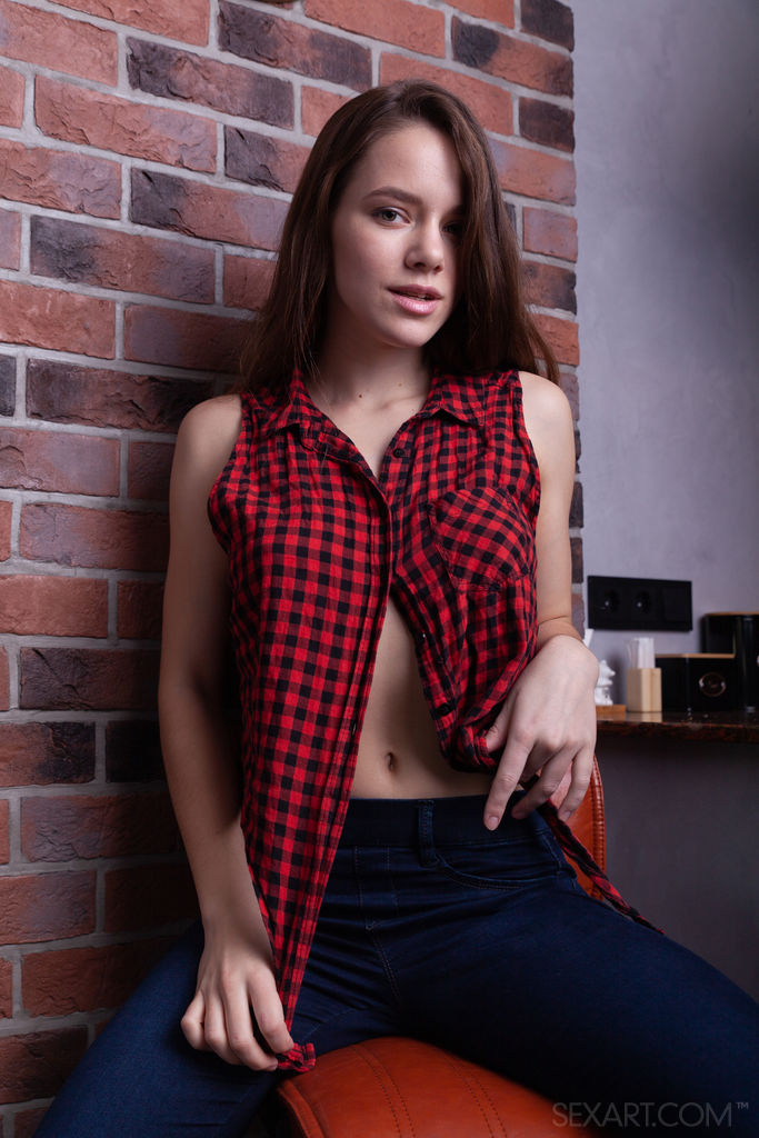 Flamy Nika In Shy