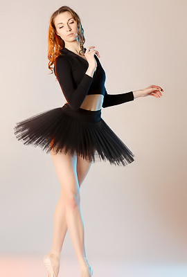 Annett A In Black Swan
