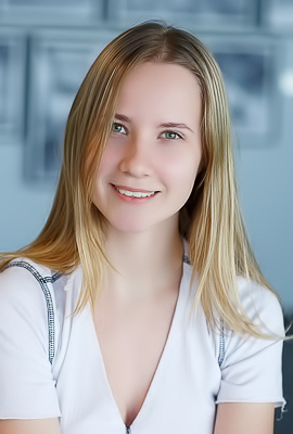 Delizi With Lovely Big Breasts And Lacy Panties