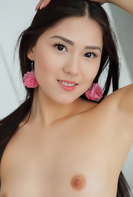 Kimiko Nude In Bed - Sensual Morning Awakening